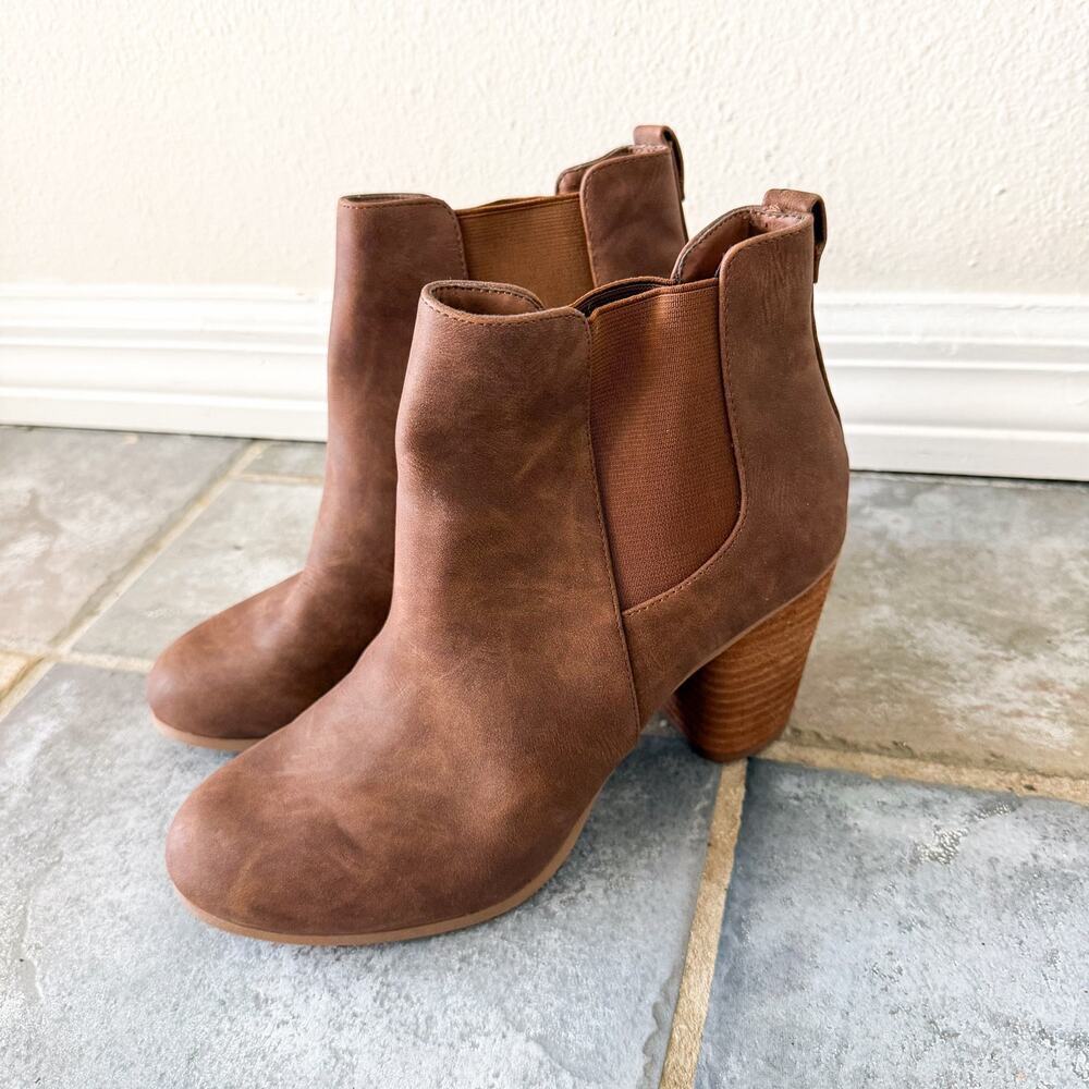 Madden Girl Brown Ankle Booties Block Heel Chelsea Boots Women’s 8.5